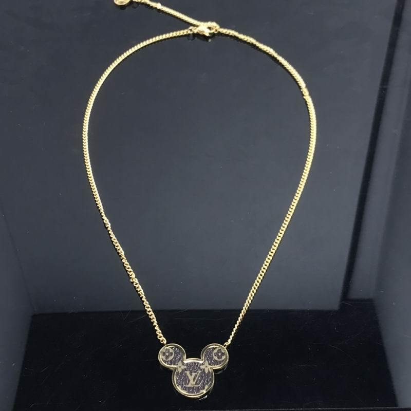 LV Necklaces 72